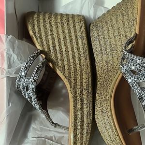 Wedge shoe from venus